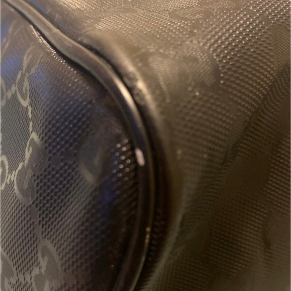 *** AUTHENTIC*** Black Gucci bag gunmetal hardware - Picture 6 of 8